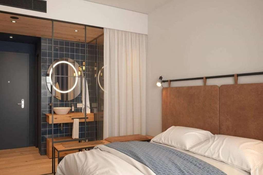 H2 * Budapest